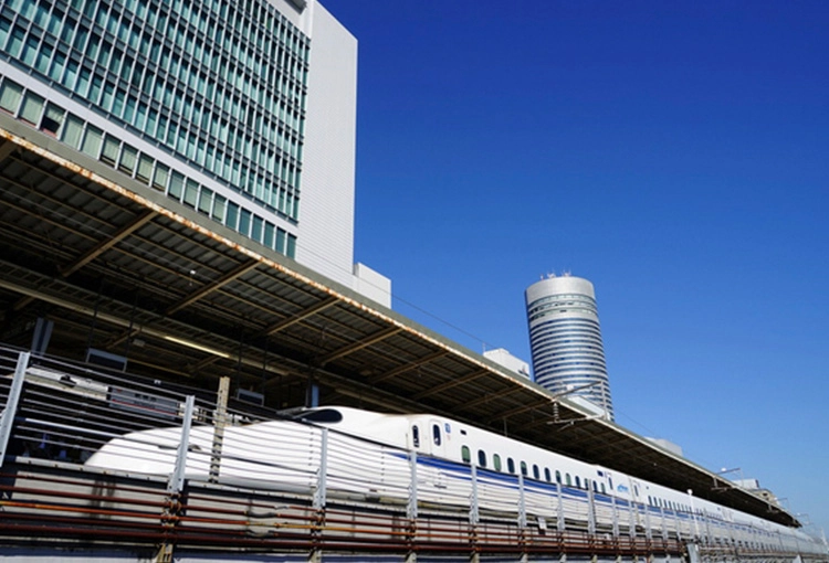 「新横浜」駅